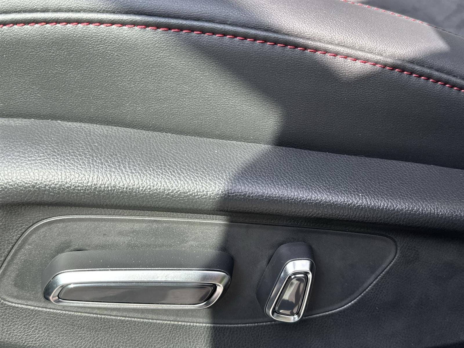 Thumbnail: 2025 Acura ADX - 12