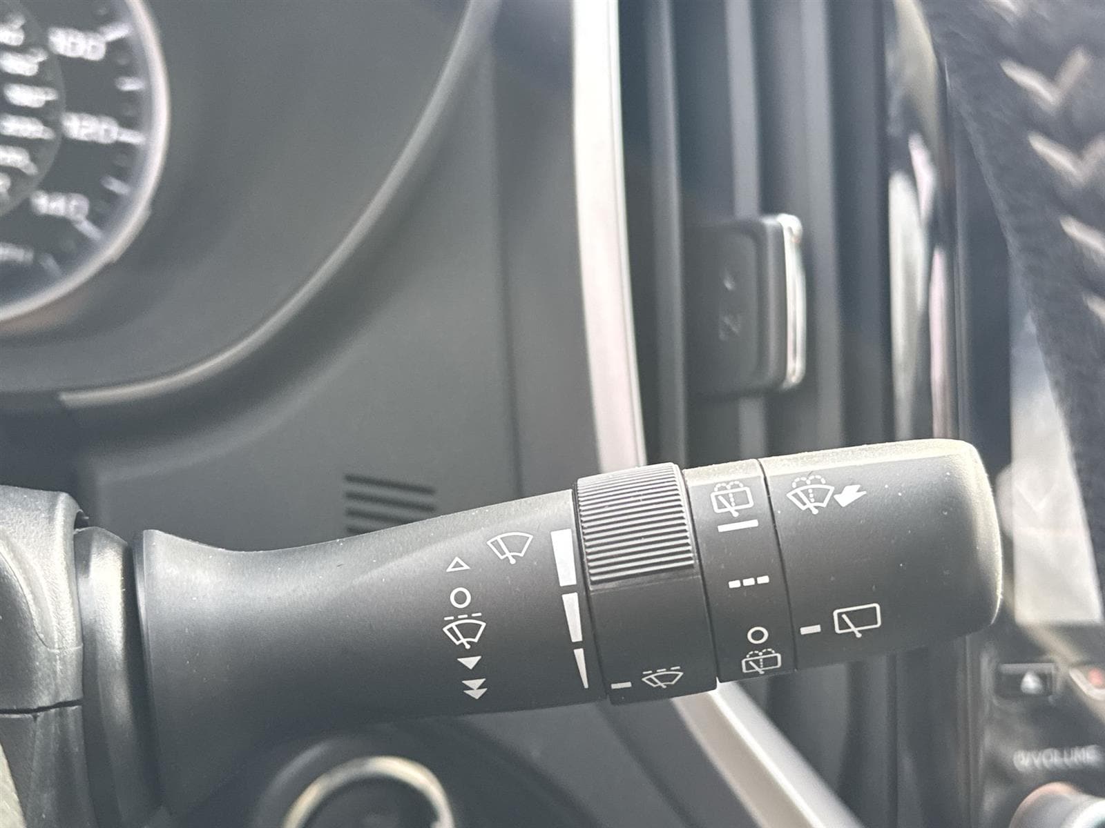 Thumbnail: 2022 Subaru Ascent - 22