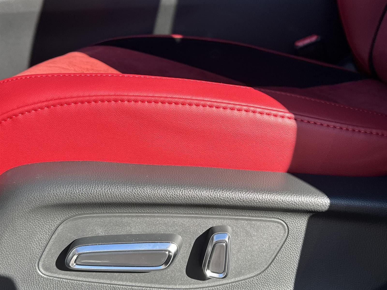 Thumbnail: 2025 Acura ADX - 14