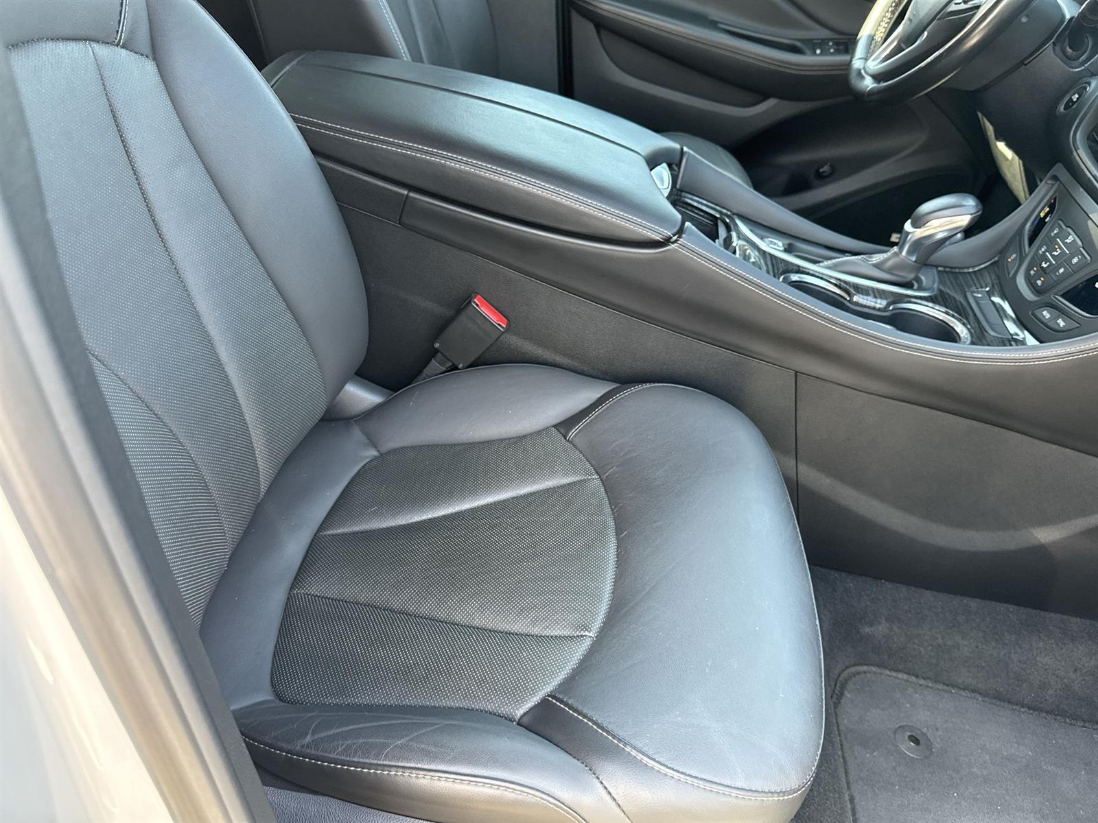 Thumbnail: 2018 Buick Envision - 17