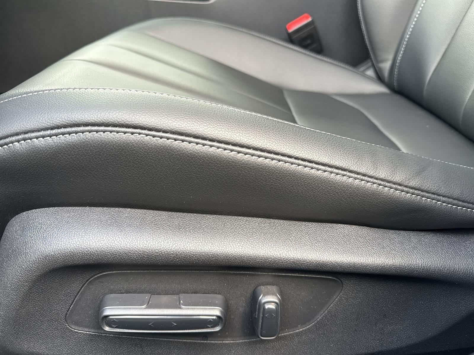 Thumbnail: 2025 Acura Integra - 14