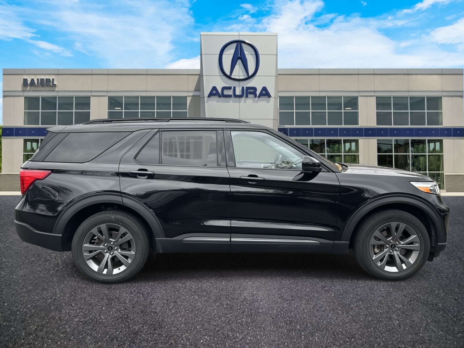 Thumbnail: 2022 Ford Explorer - 6