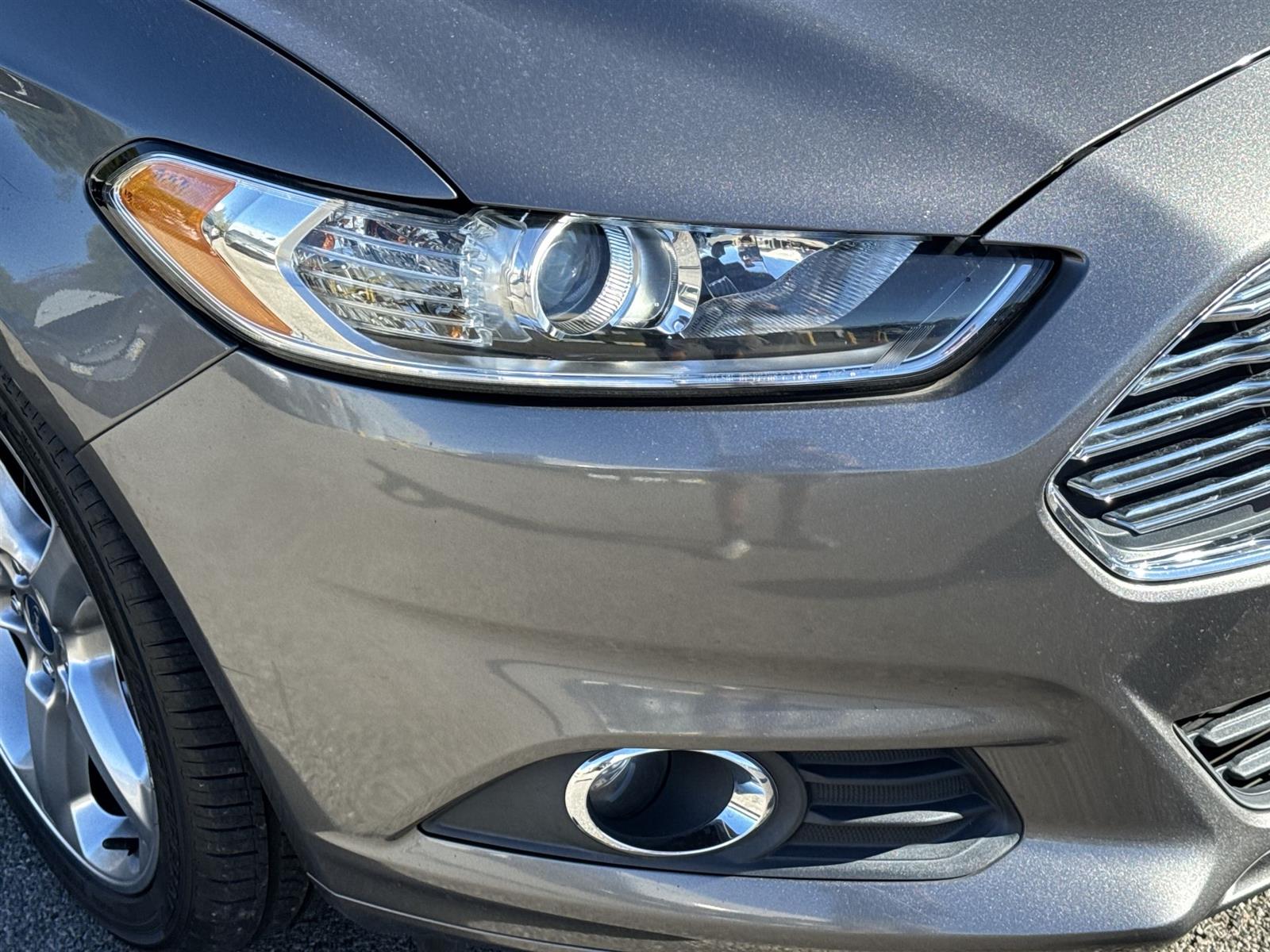 Thumbnail: 2013 Ford Fusion - 9