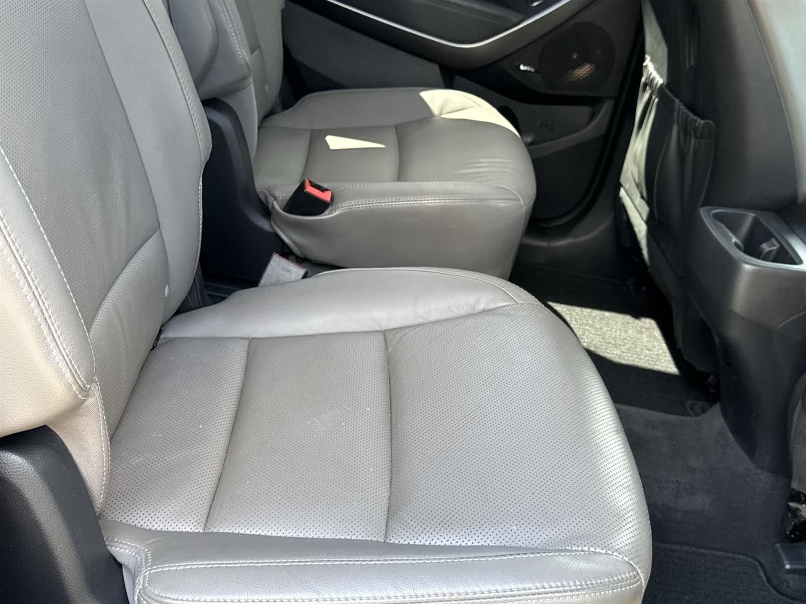 Thumbnail: 2019 Hyundai Santa Fe - 16