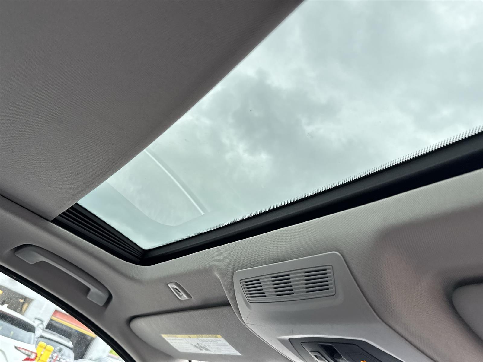 2015 BMW 5 Series 528i xDrive 17