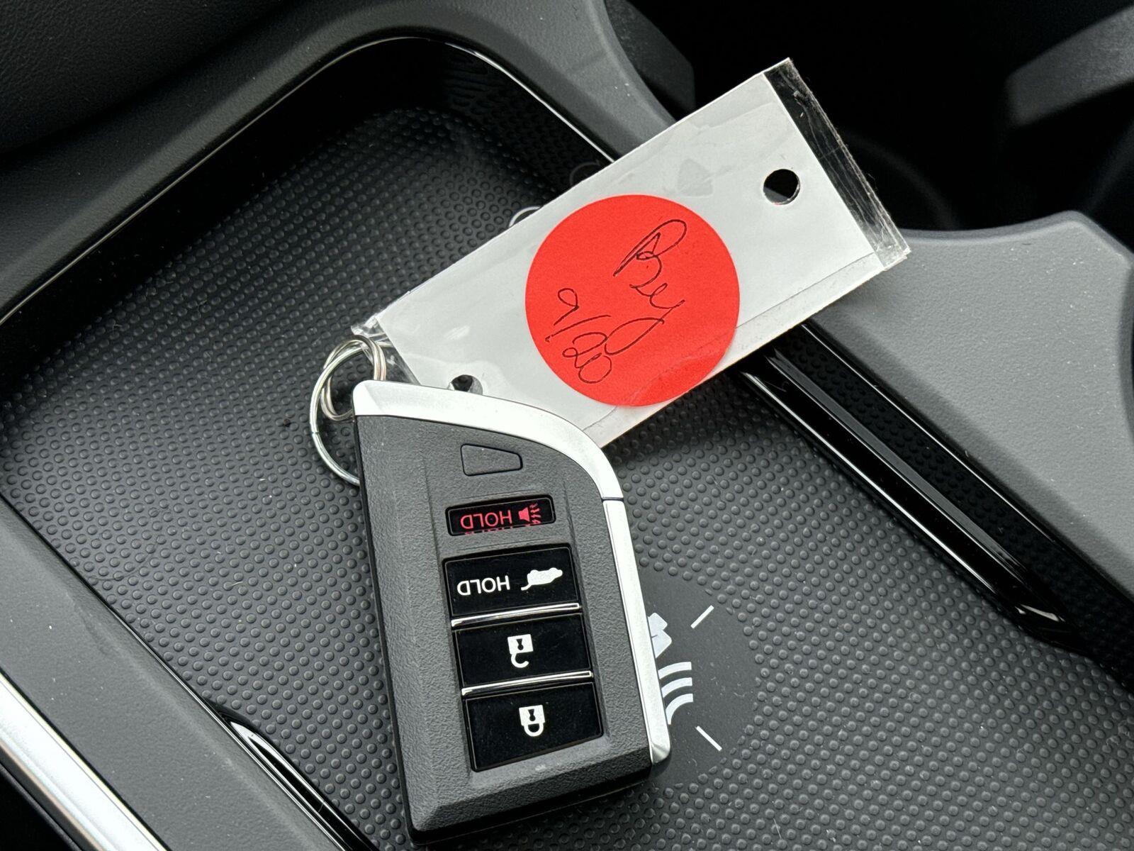 Thumbnail: 2026 Acura RDX - 35