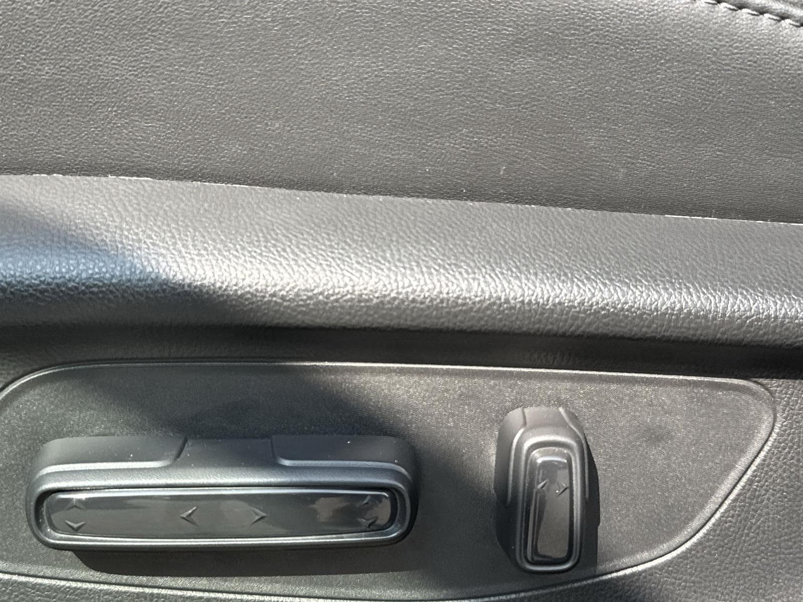 Thumbnail: 2025 Acura ADX - 12