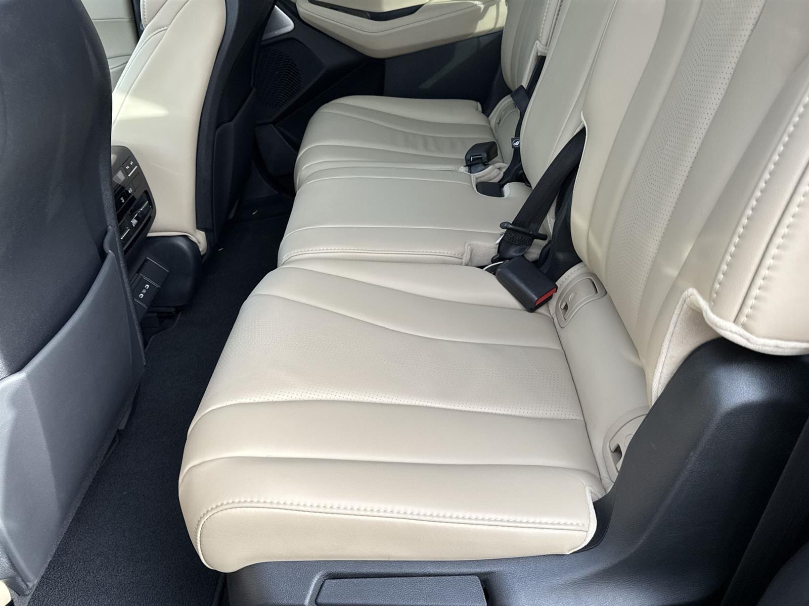 Thumbnail: 2025 Acura MDX - 16