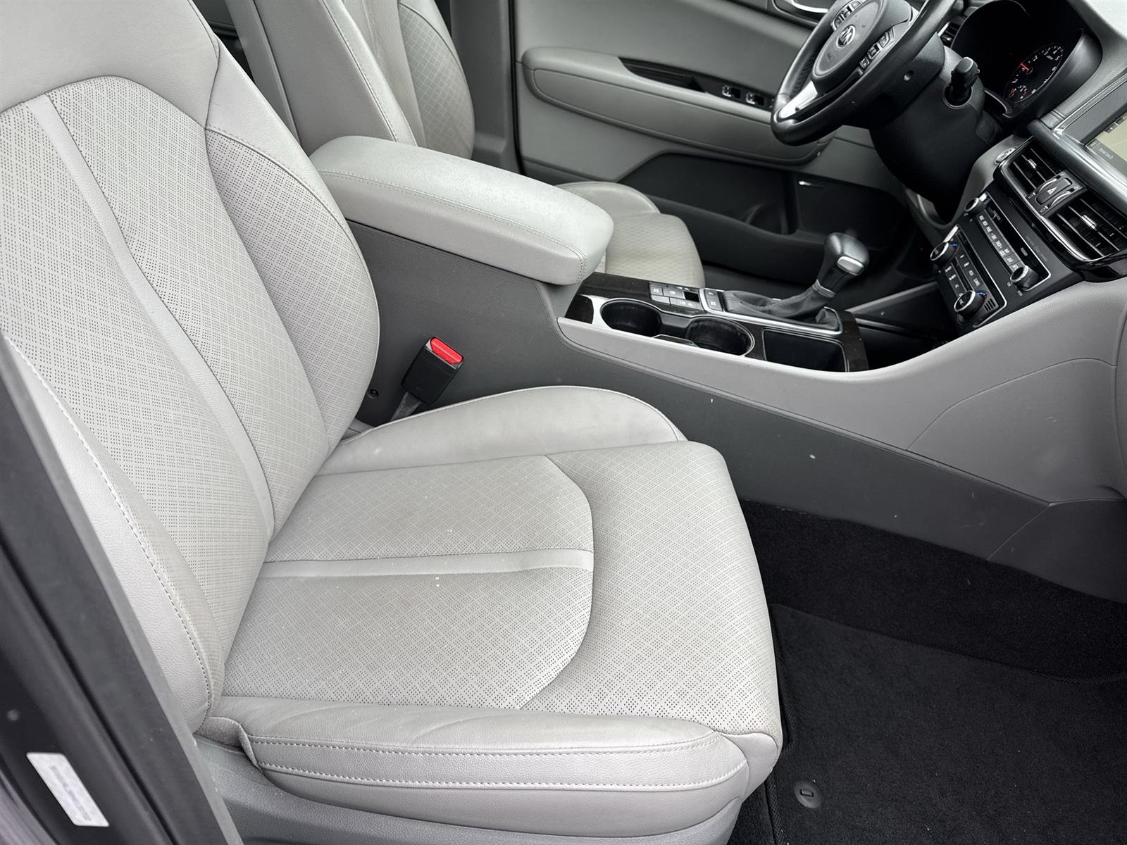 Thumbnail: 2017 Kia Optima - 17