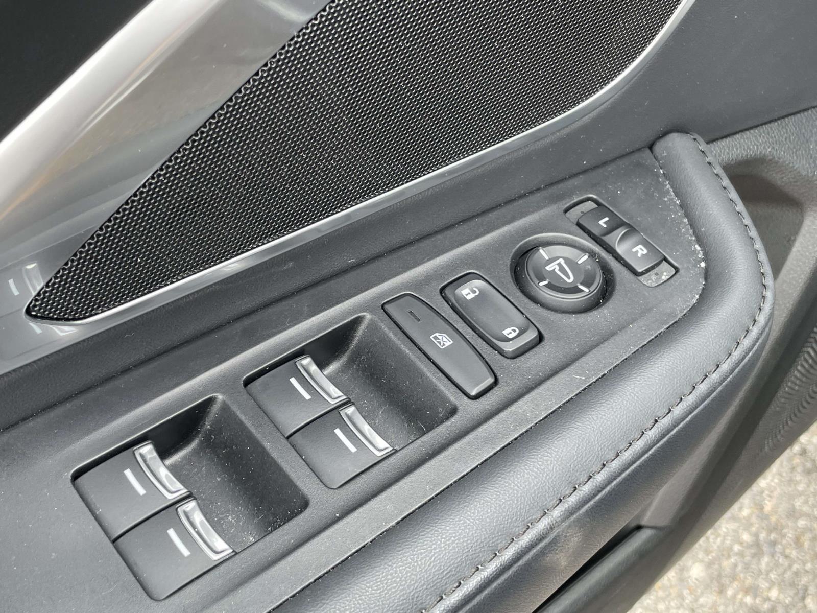 Thumbnail: 2023 Acura RDX - 12