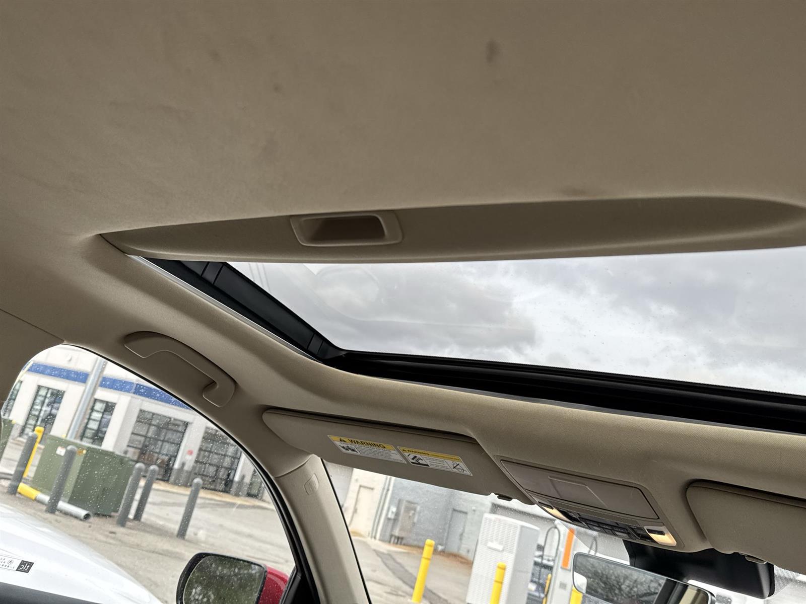 Thumbnail: 2019 Acura MDX - 17