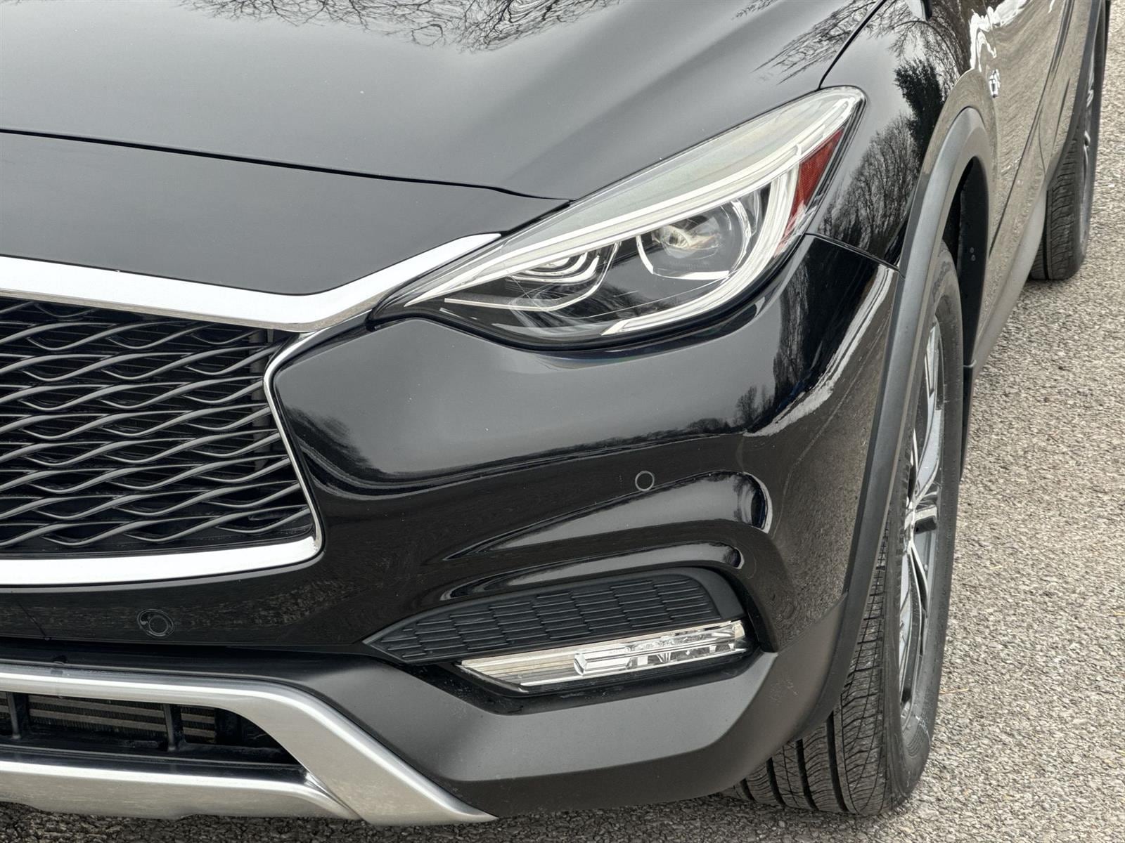 Thumbnail: 2018 INFINITI QX30 - 9