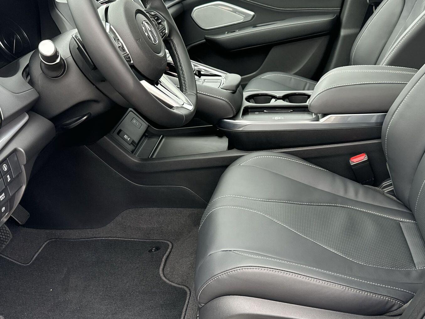 Thumbnail: 2026 Acura RDX - 13