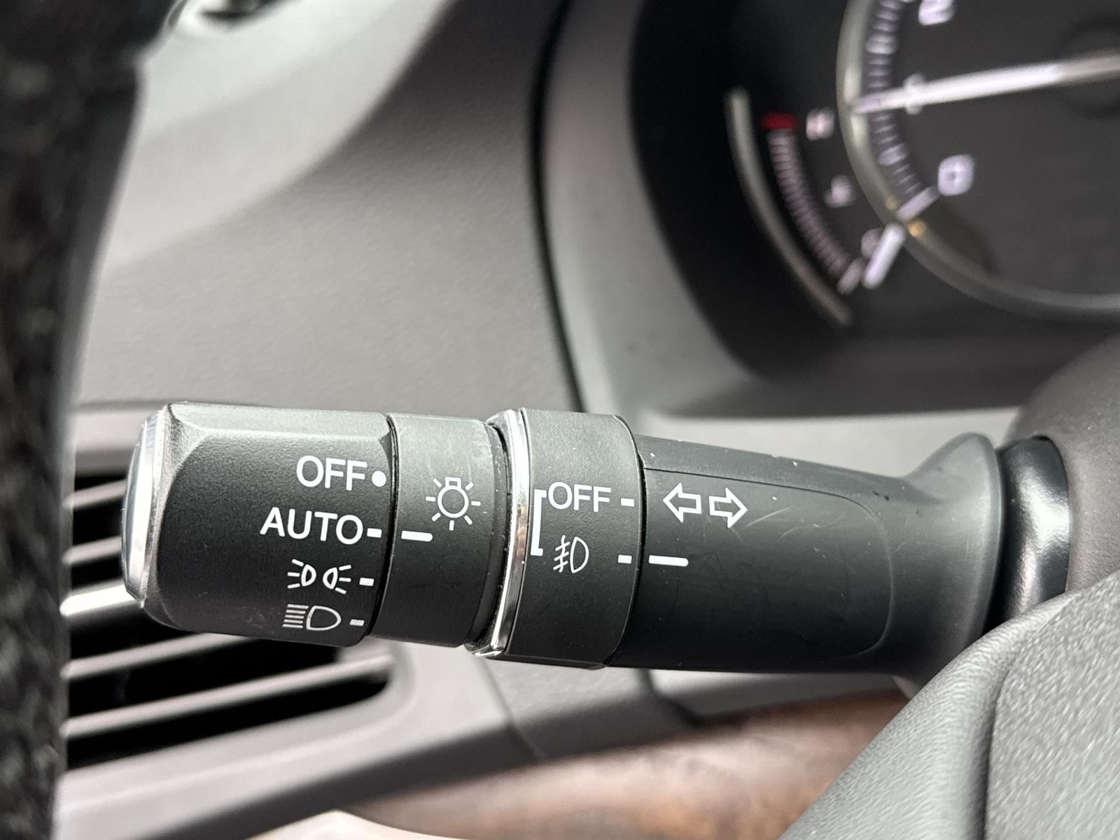 Thumbnail: 2017 Acura MDX - 23