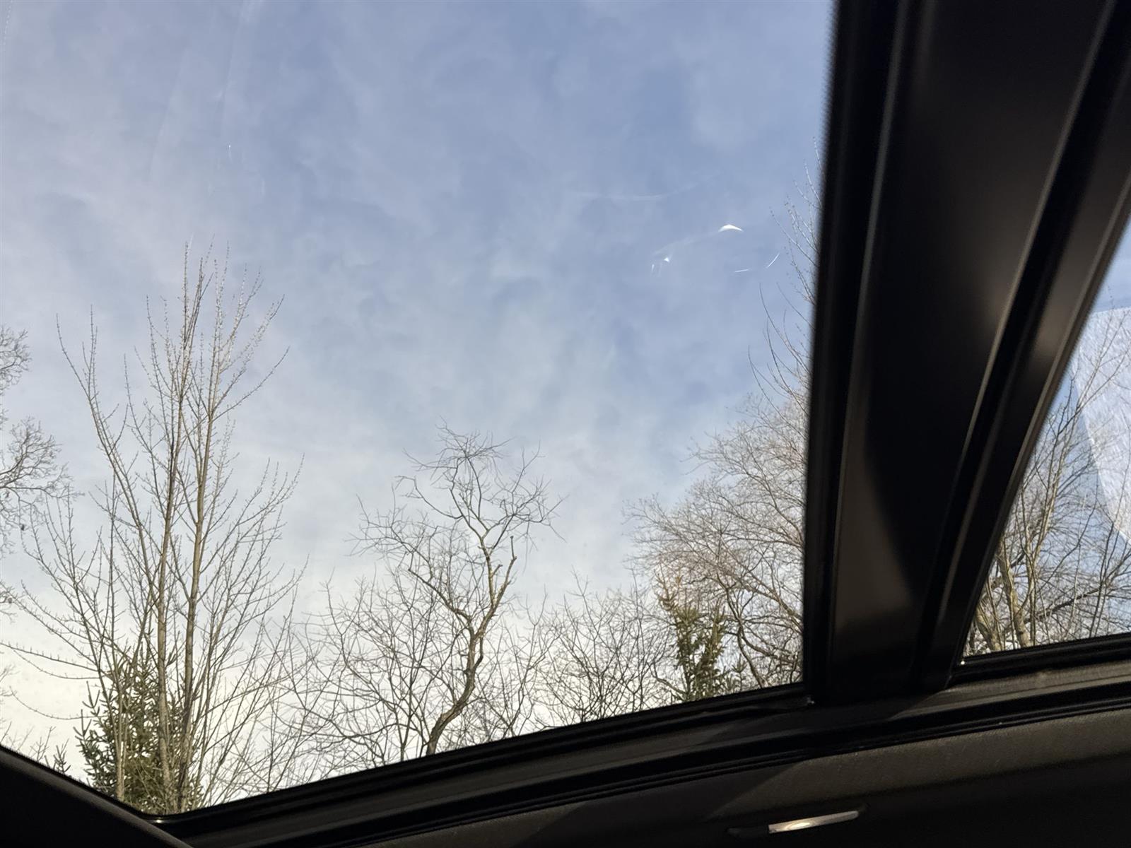 Thumbnail: 2025 Acura RDX - 16