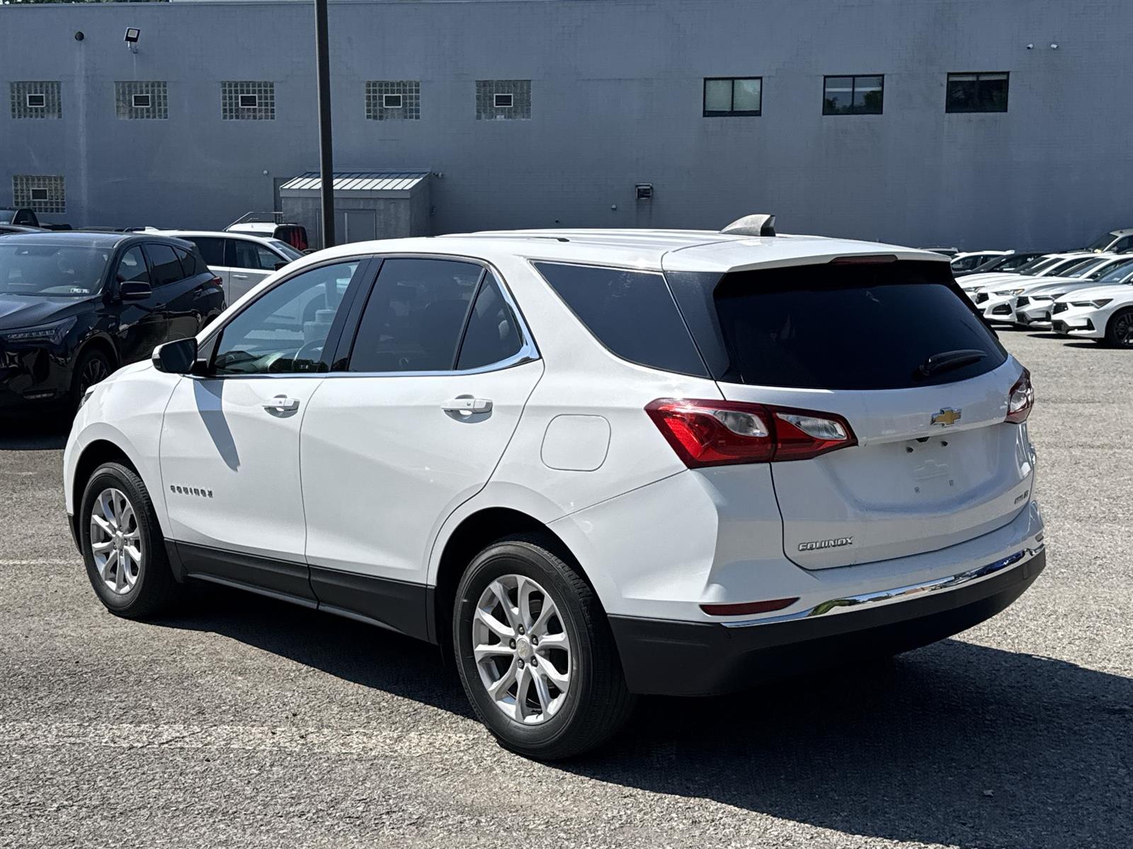 Thumbnail: 2019 Chevrolet Equinox - 3