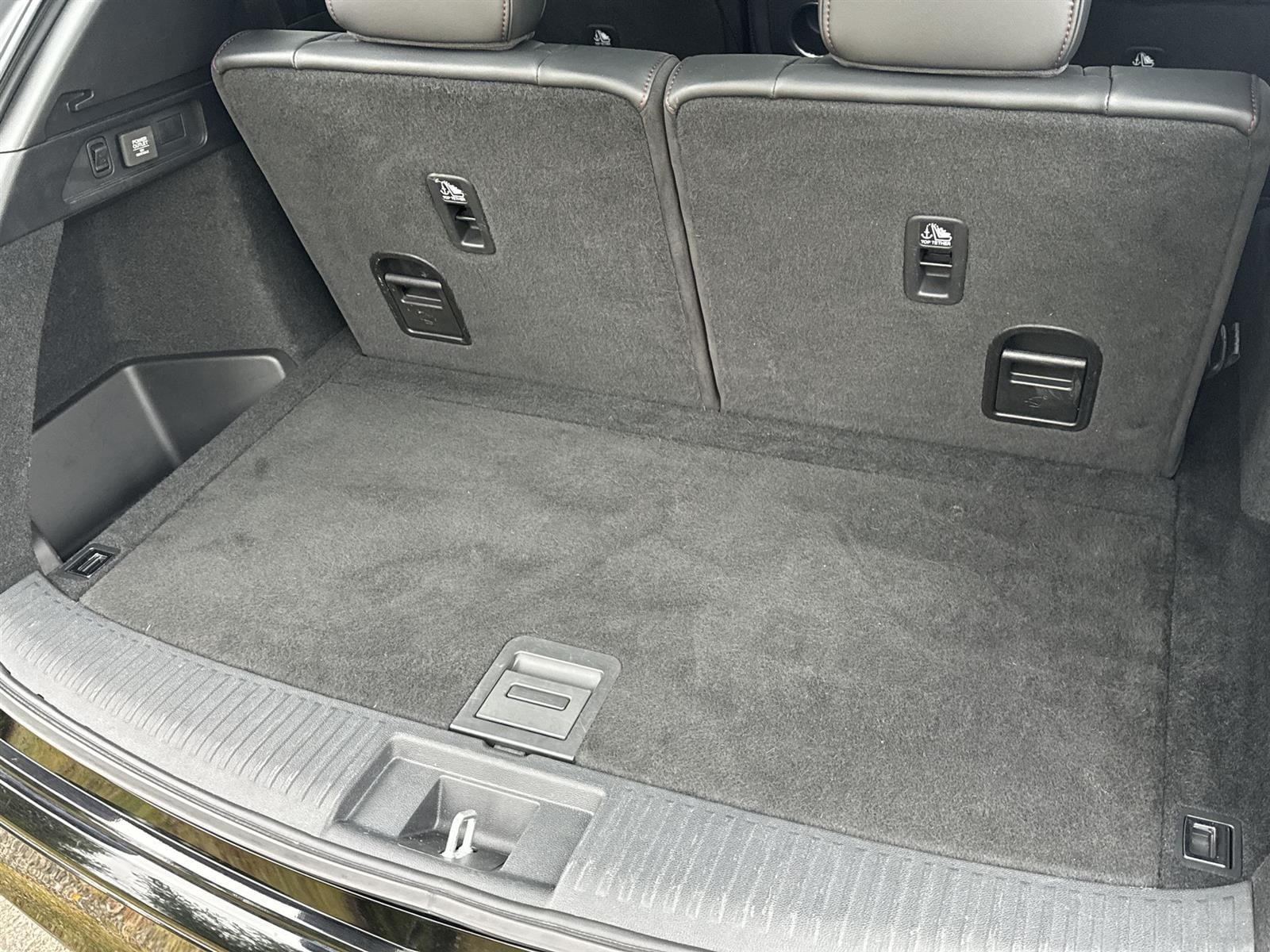 Thumbnail: 2023 Acura MDX - 33