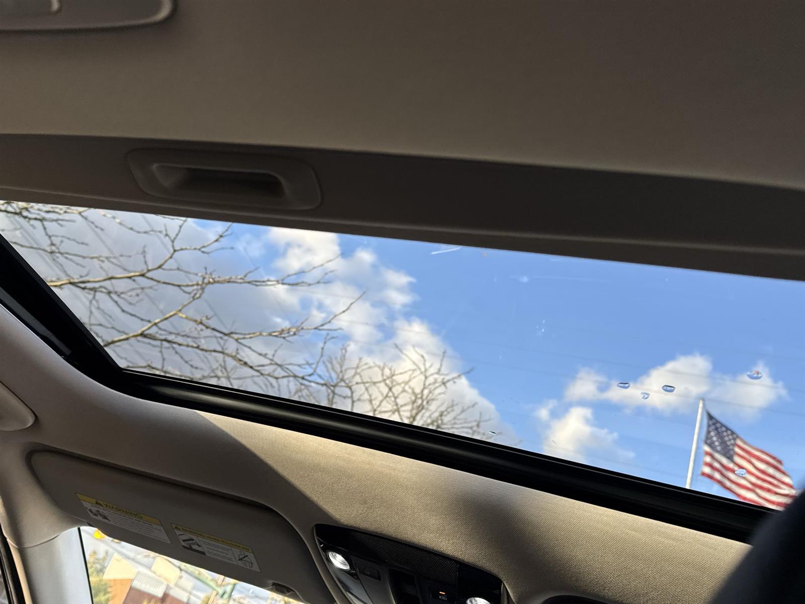 Thumbnail: 2023 Kia Seltos - 19