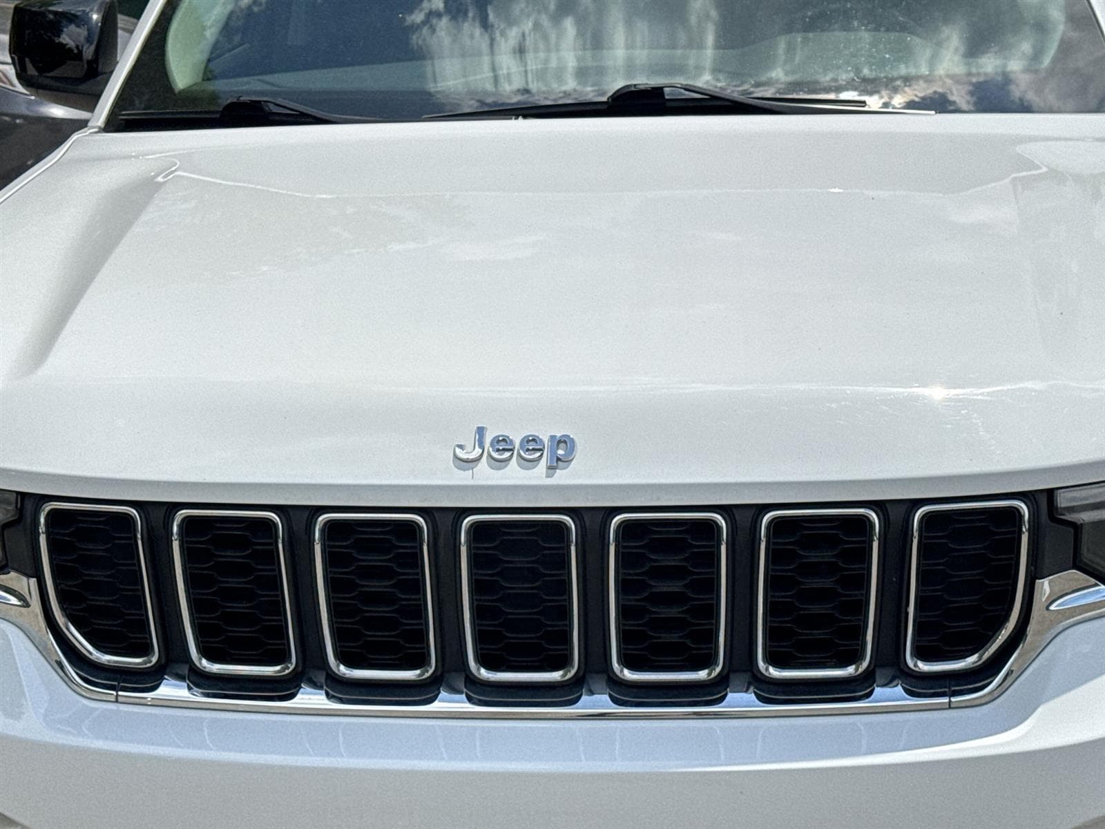 Thumbnail: 2022 Jeep Grand Cherokee - 10