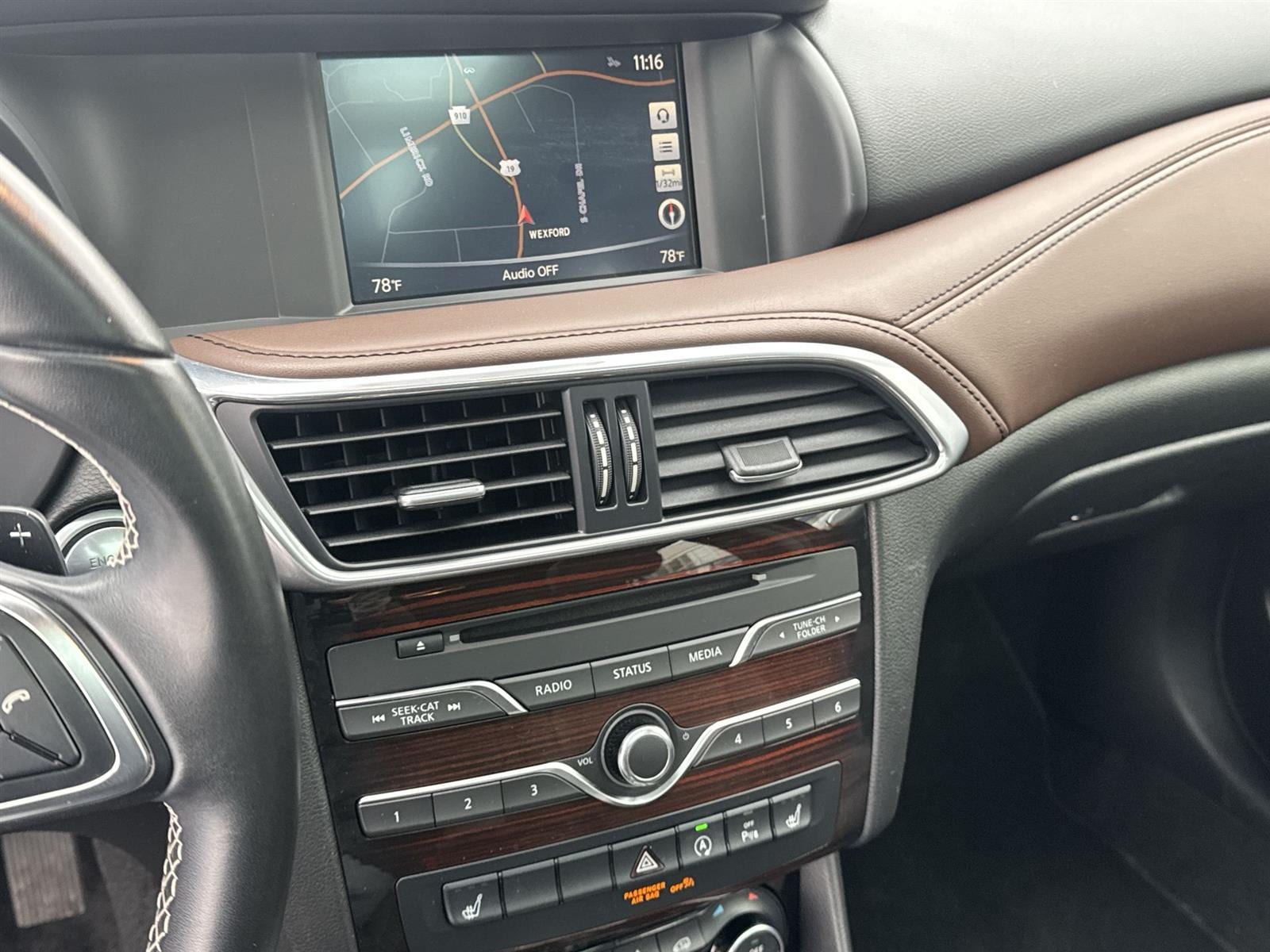 Thumbnail: 2018 INFINITI QX30 - 24