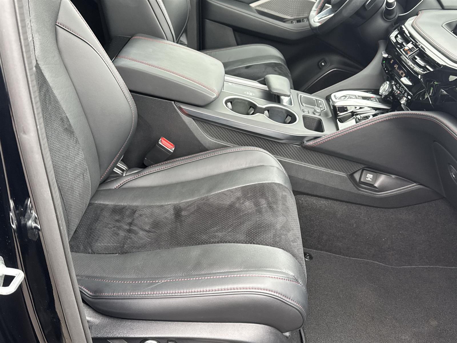 Thumbnail: 2023 Acura MDX - 19