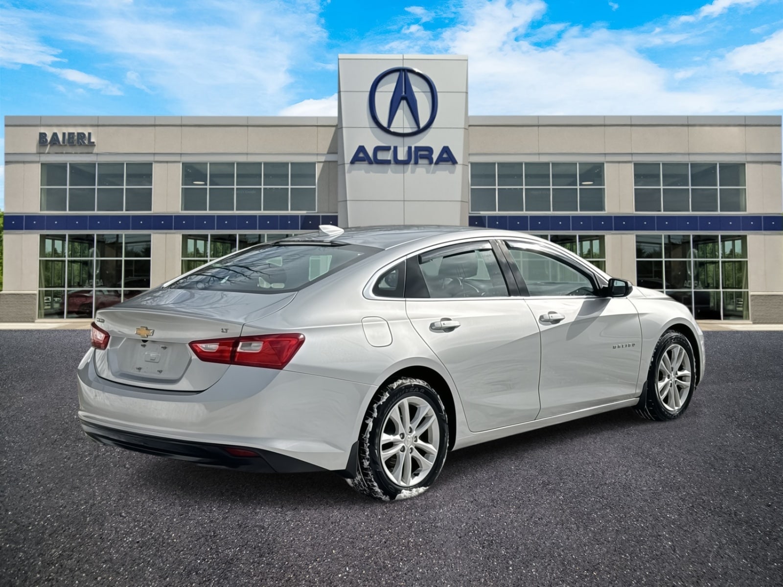 Thumbnail: 2017 Chevrolet Malibu - 5