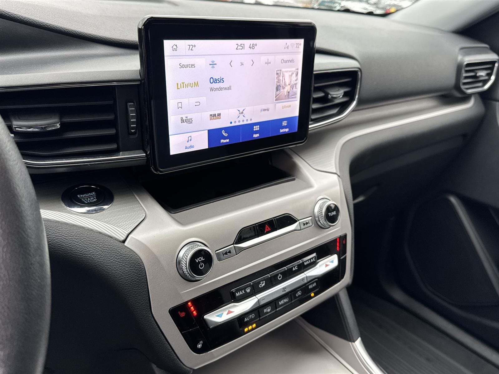 Thumbnail: 2022 Ford Explorer - 23