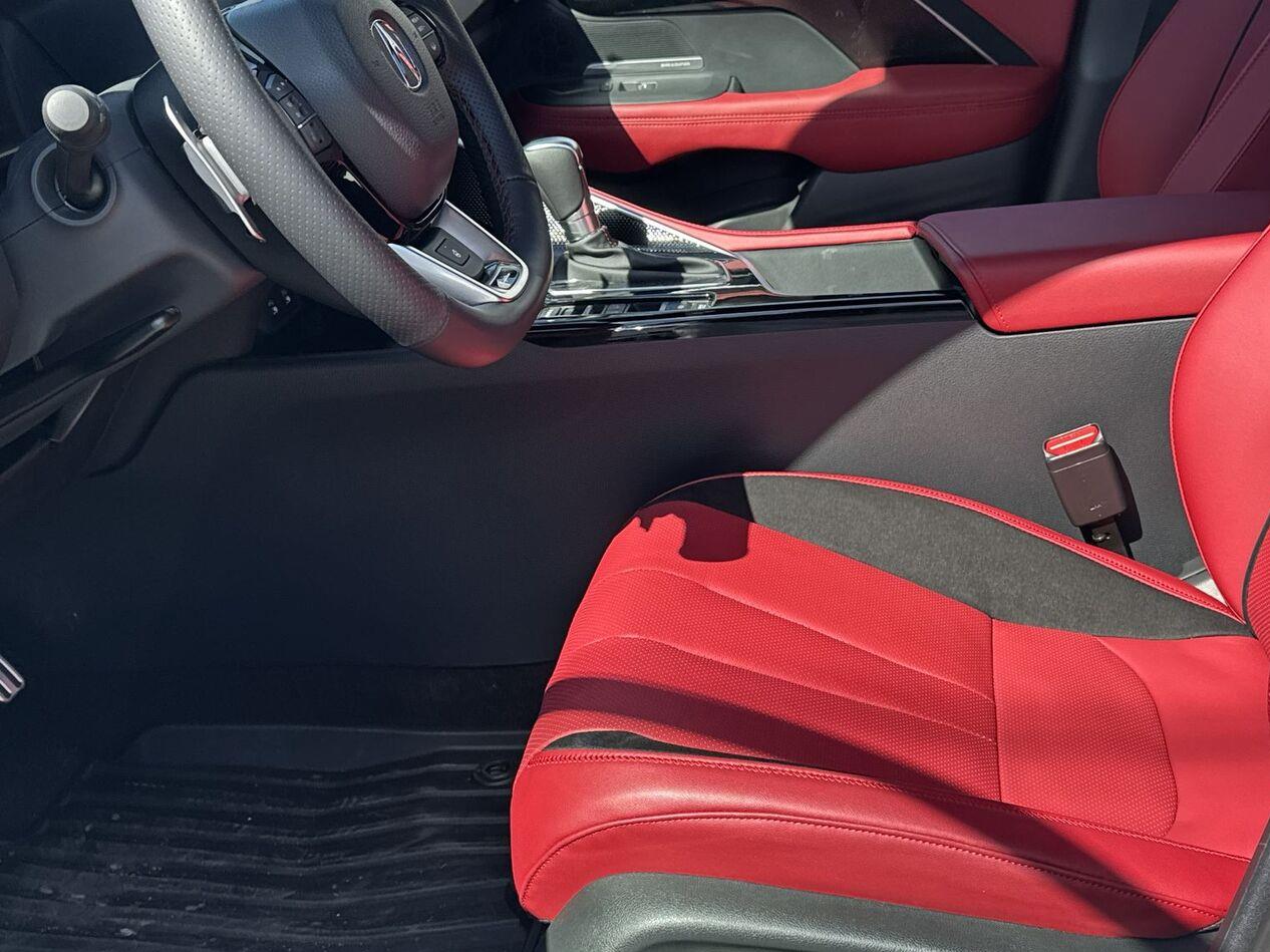 Thumbnail: 2025 Acura ADX - 11