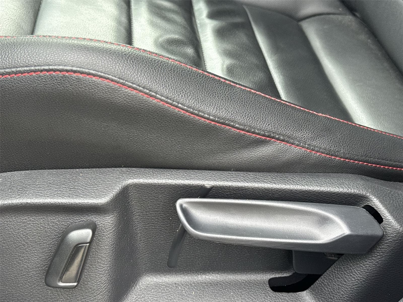 Thumbnail: 2018 Volkswagen Golf - 12