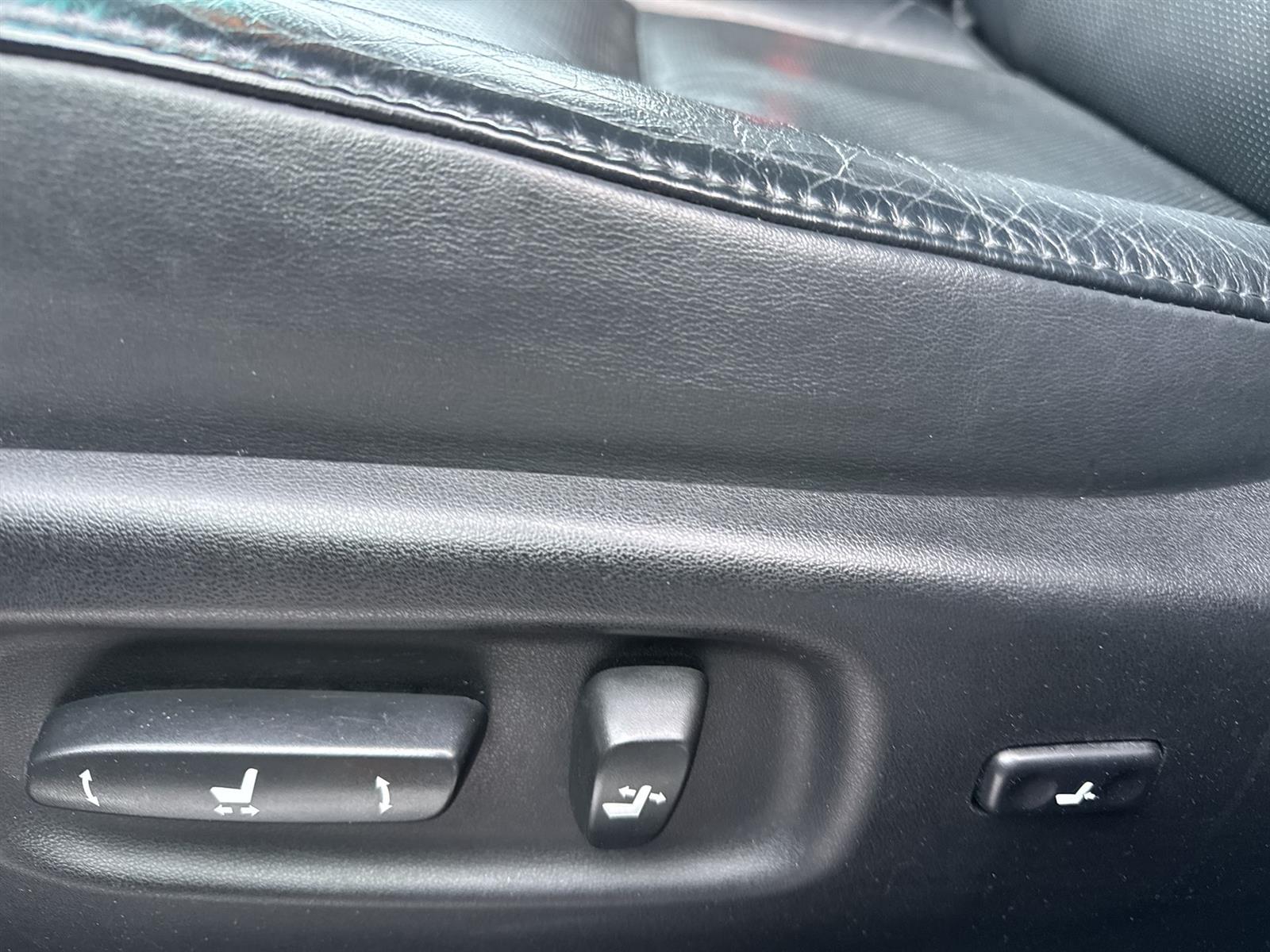 Thumbnail: 2011 Lexus RX - 12