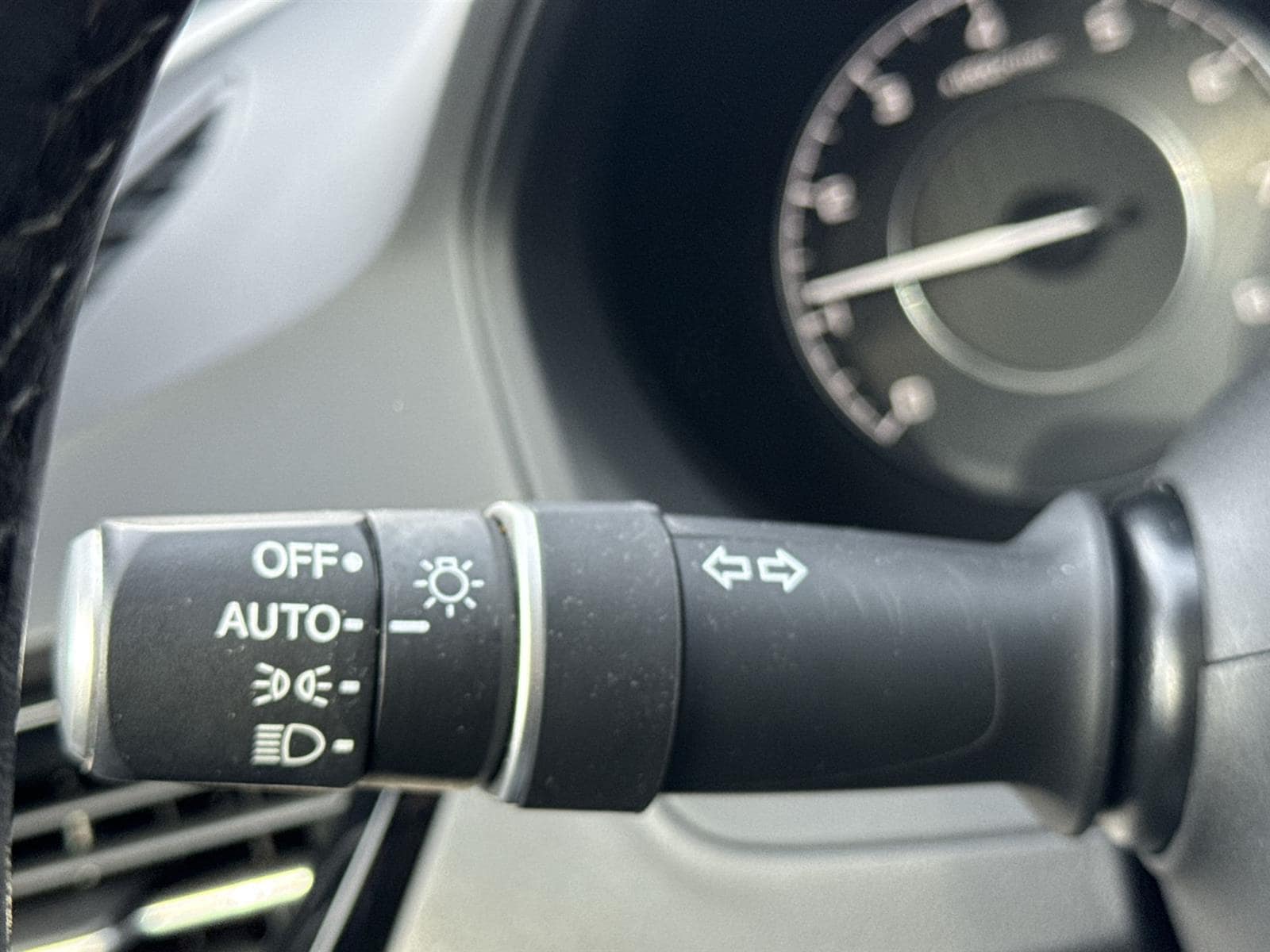 Thumbnail: 2023 Acura RDX - 22