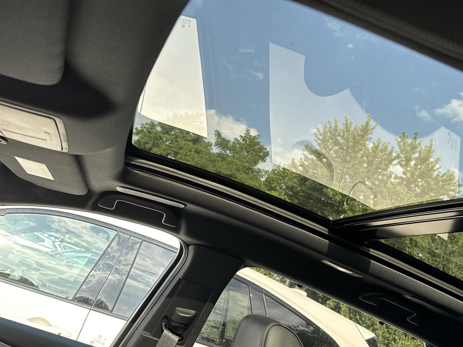 Thumbnail: 2026 Acura MDX - 13