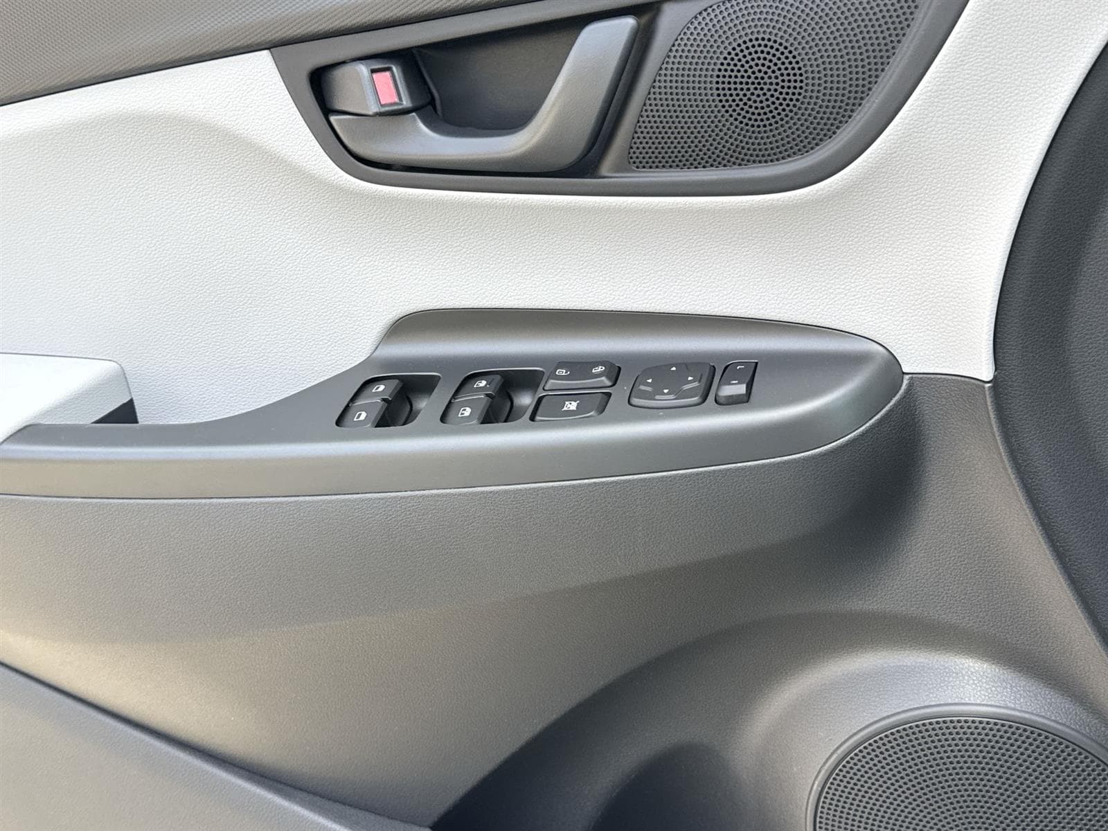 Thumbnail: 2023 Hyundai Kona - 32