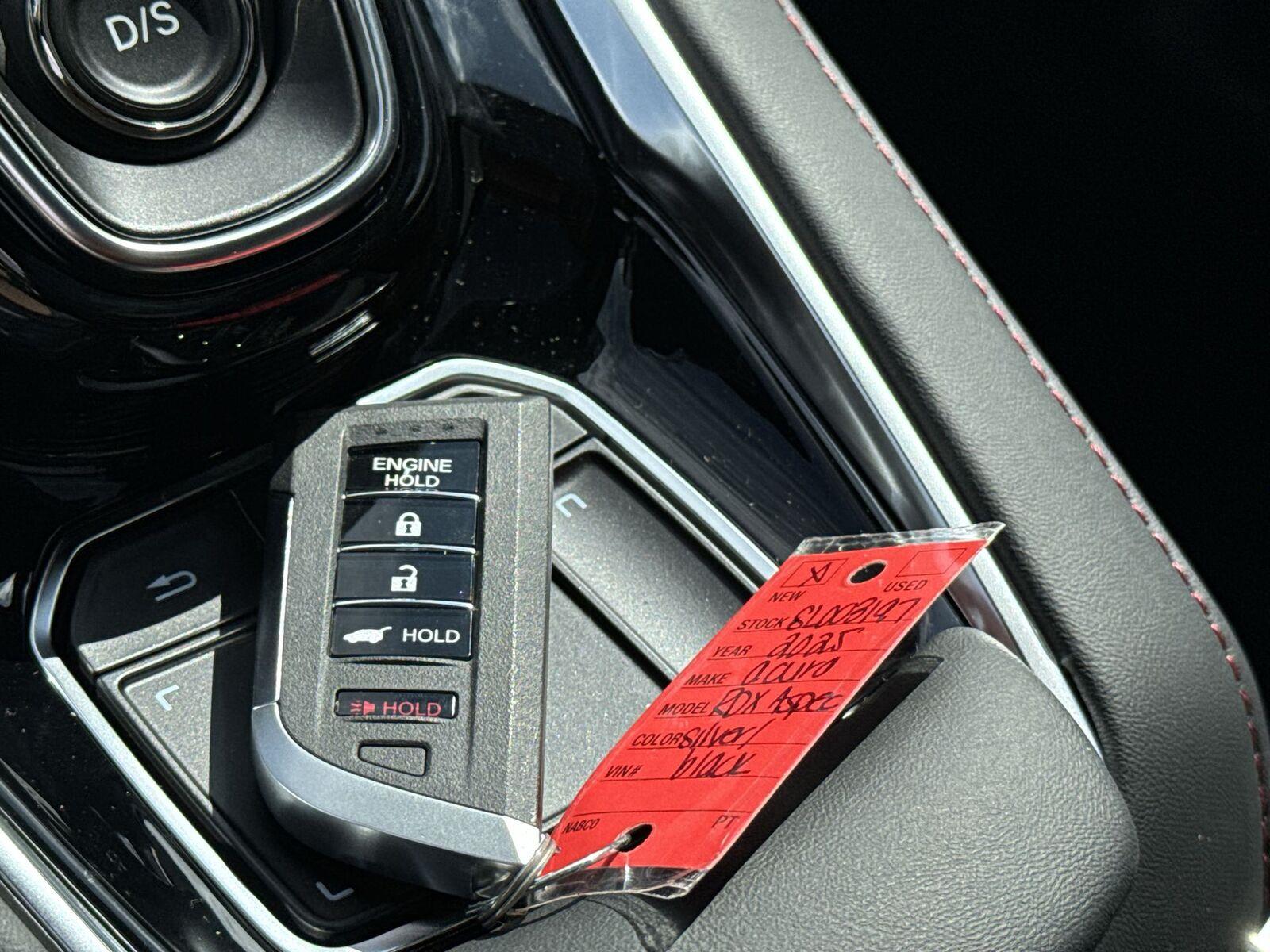 Thumbnail: 2026 Acura RDX - 35