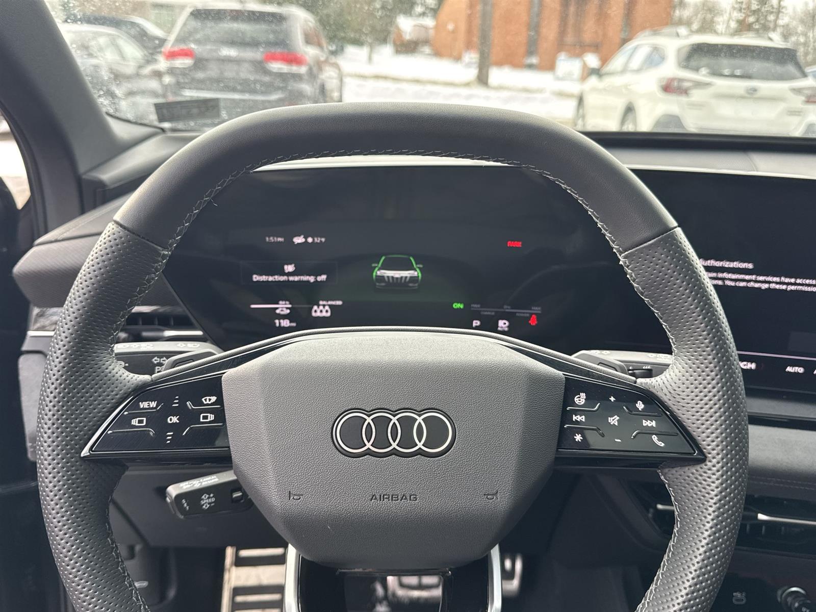 Thumbnail: 2025 Audi SQ6 e-tron - 18