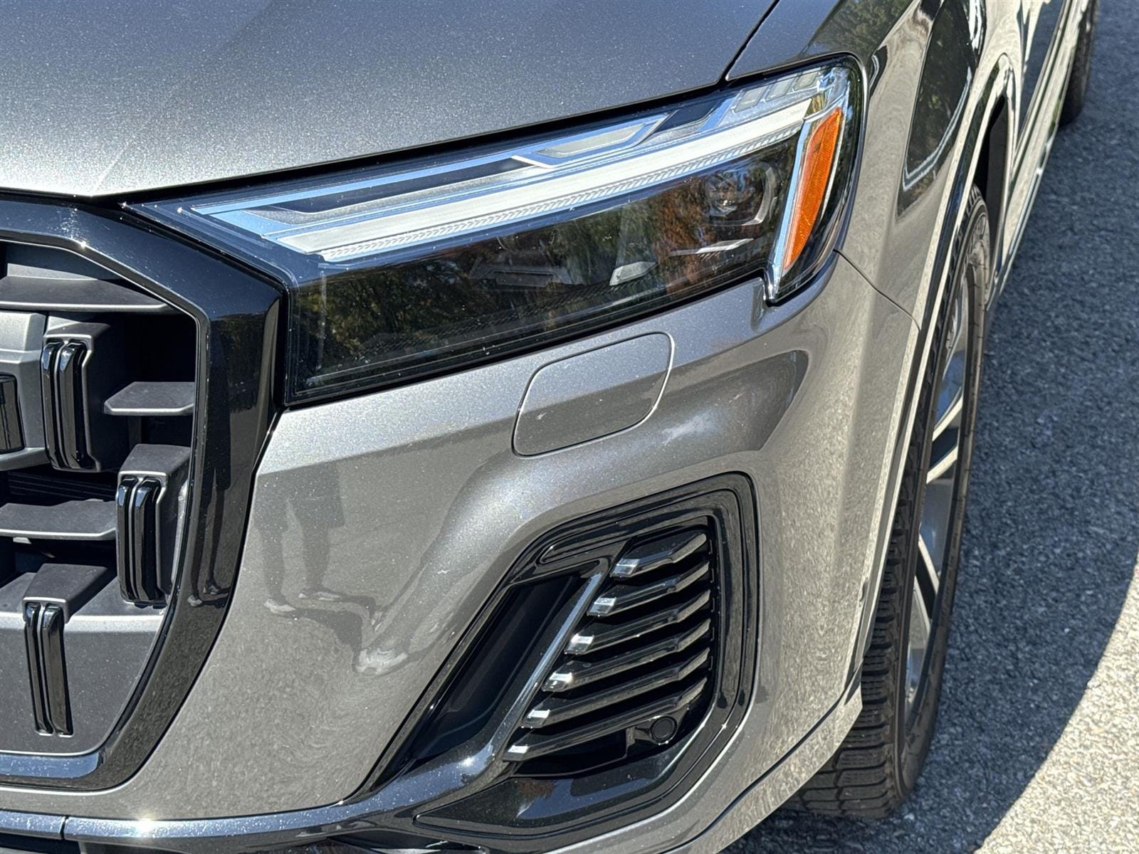 Thumbnail: 2025 Audi Q7 - 9