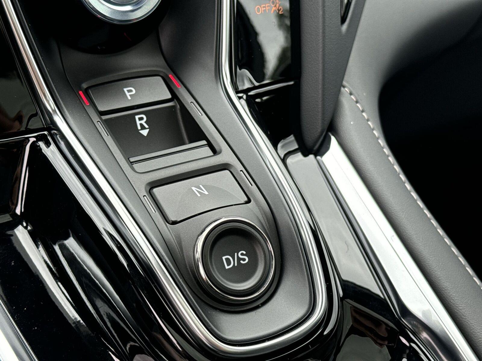 Thumbnail: 2026 Acura RDX - 32