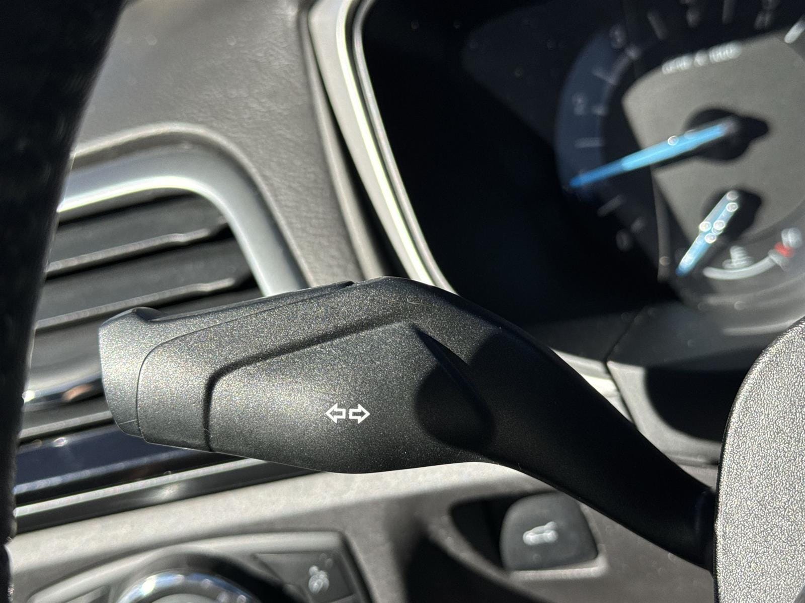 Thumbnail: 2013 Ford Fusion - 22