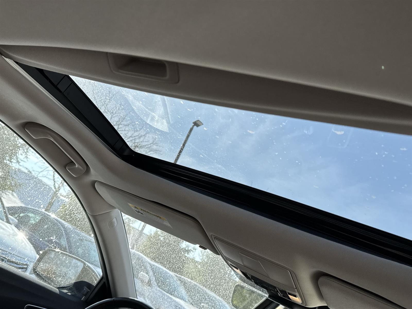 Thumbnail: 2018 Acura TLX - 18