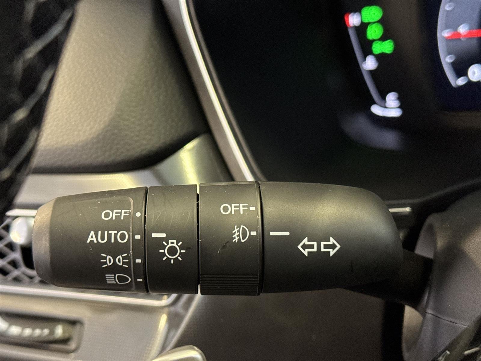 Thumbnail: 2025 Acura Integra - 22