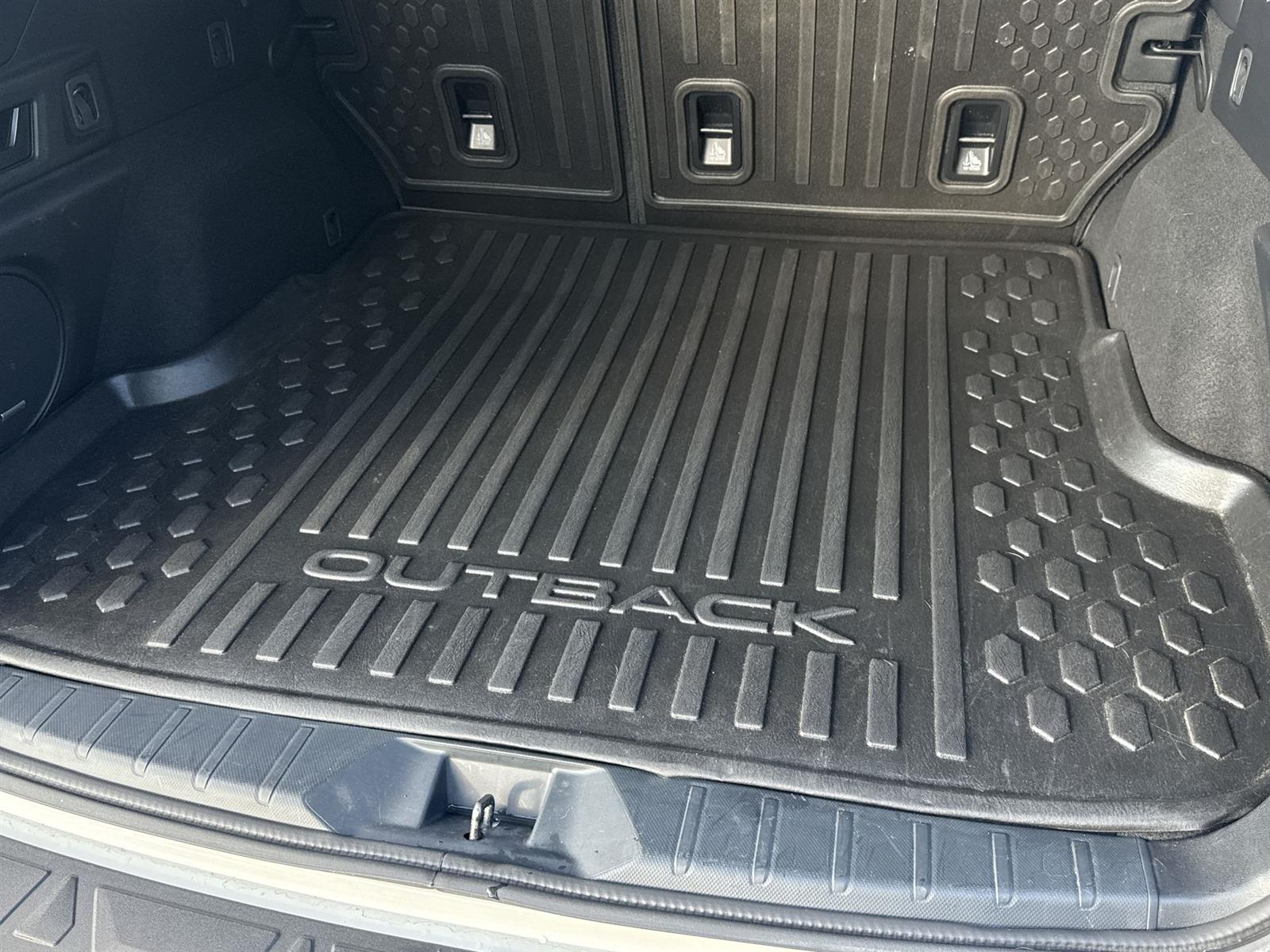 Thumbnail: 2022 Subaru Outback - 32