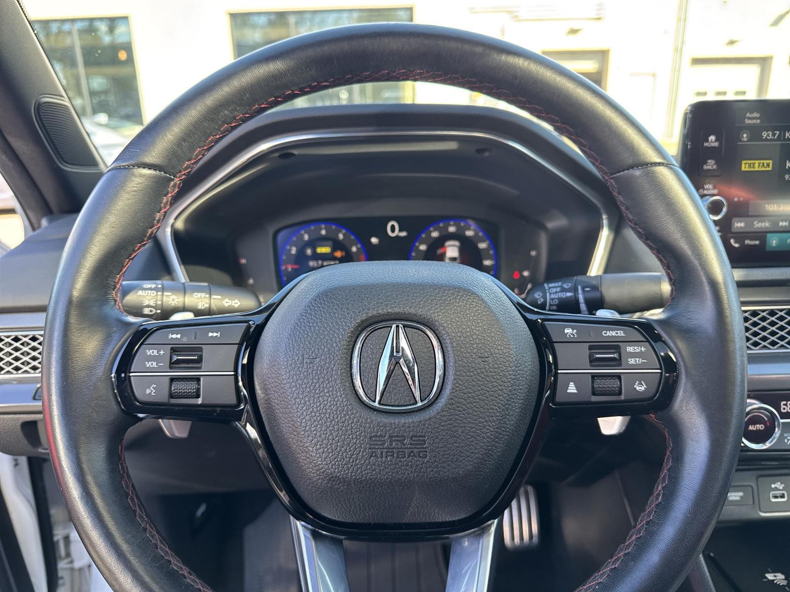 Thumbnail: 2023 Acura Integra - 18