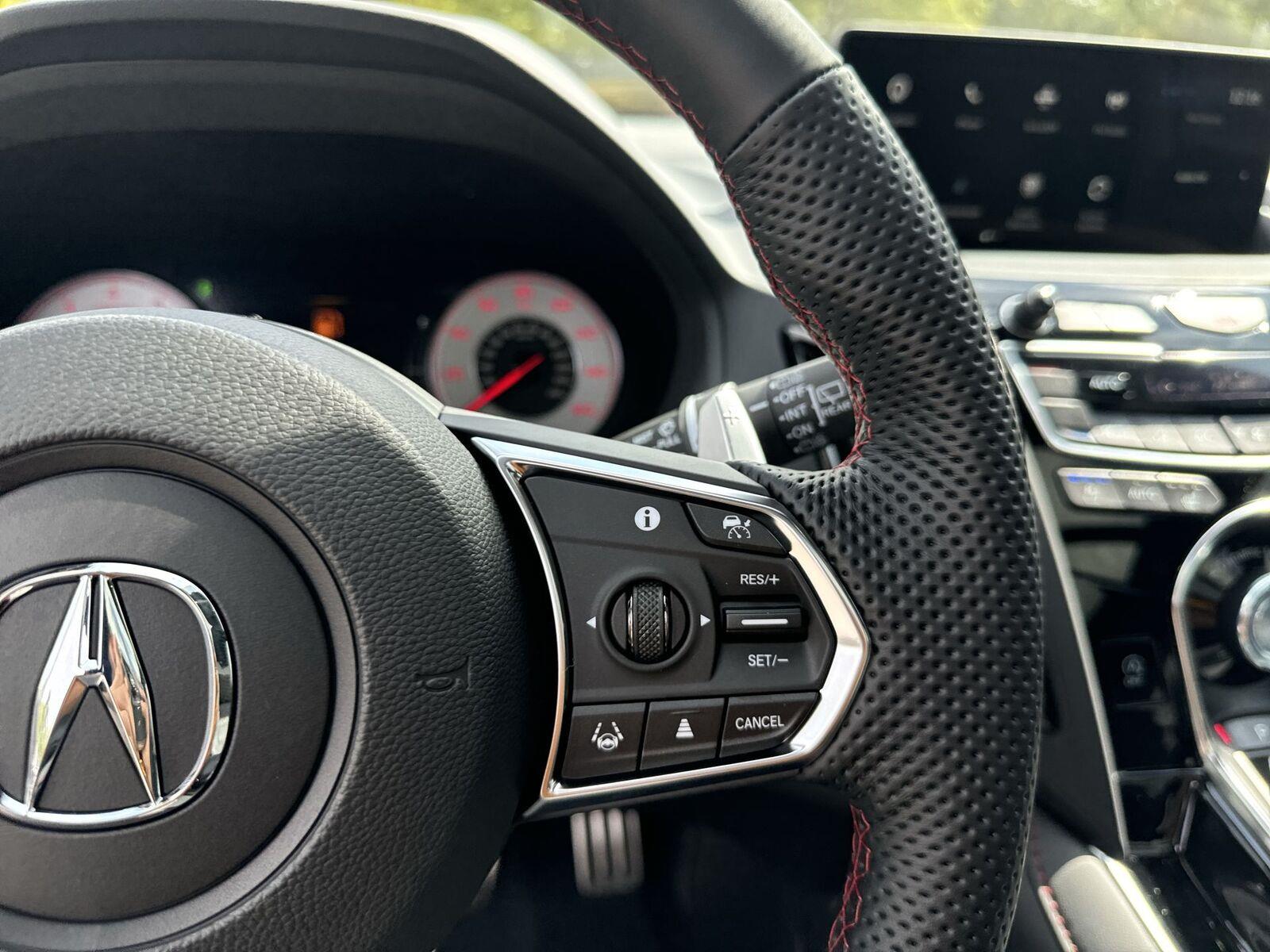 Thumbnail: 2026 Acura RDX - 24