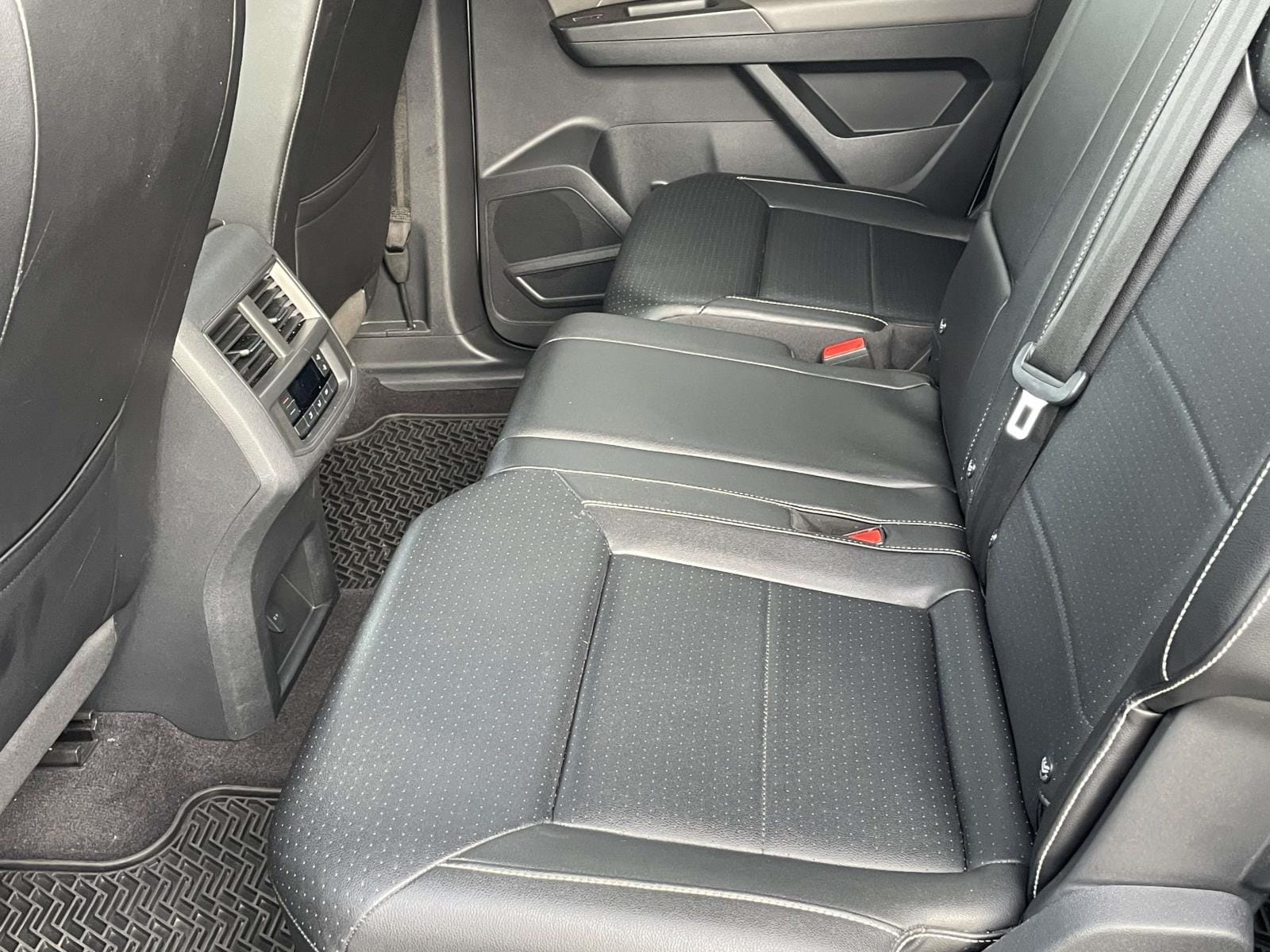 Thumbnail: 2023 Kia Seltos - 45