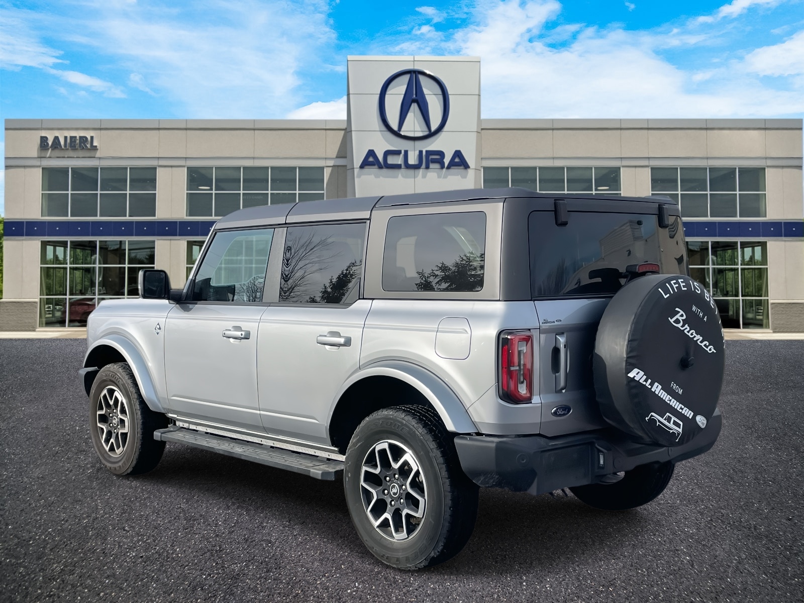 Thumbnail: 2023 Ford Bronco - 3