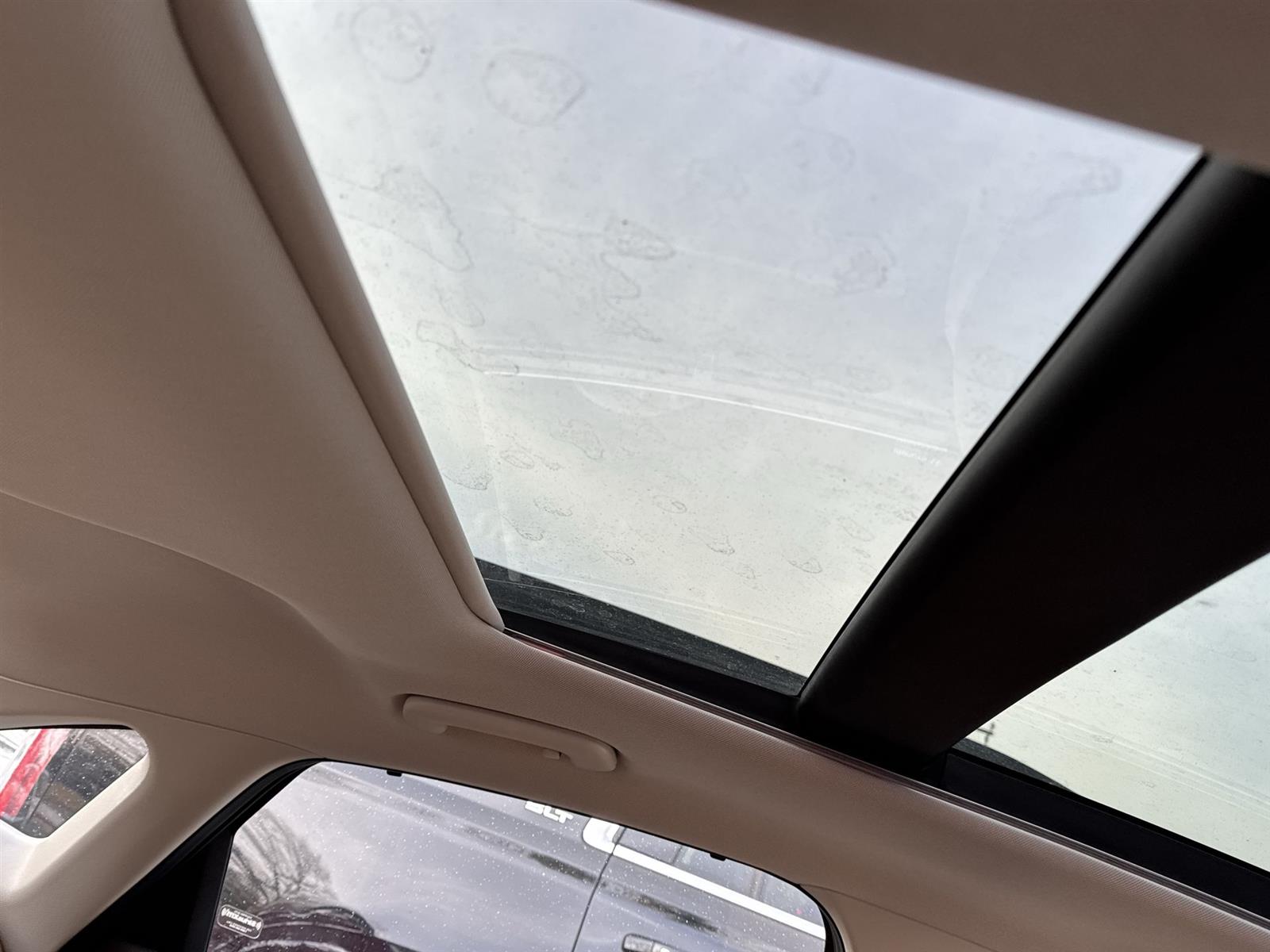 Thumbnail: 2024 Hyundai Sonata - 17