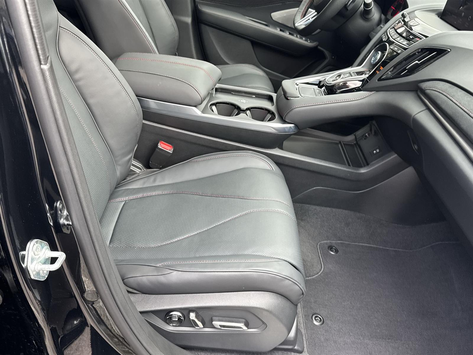 Thumbnail: 2026 Acura RDX - 17