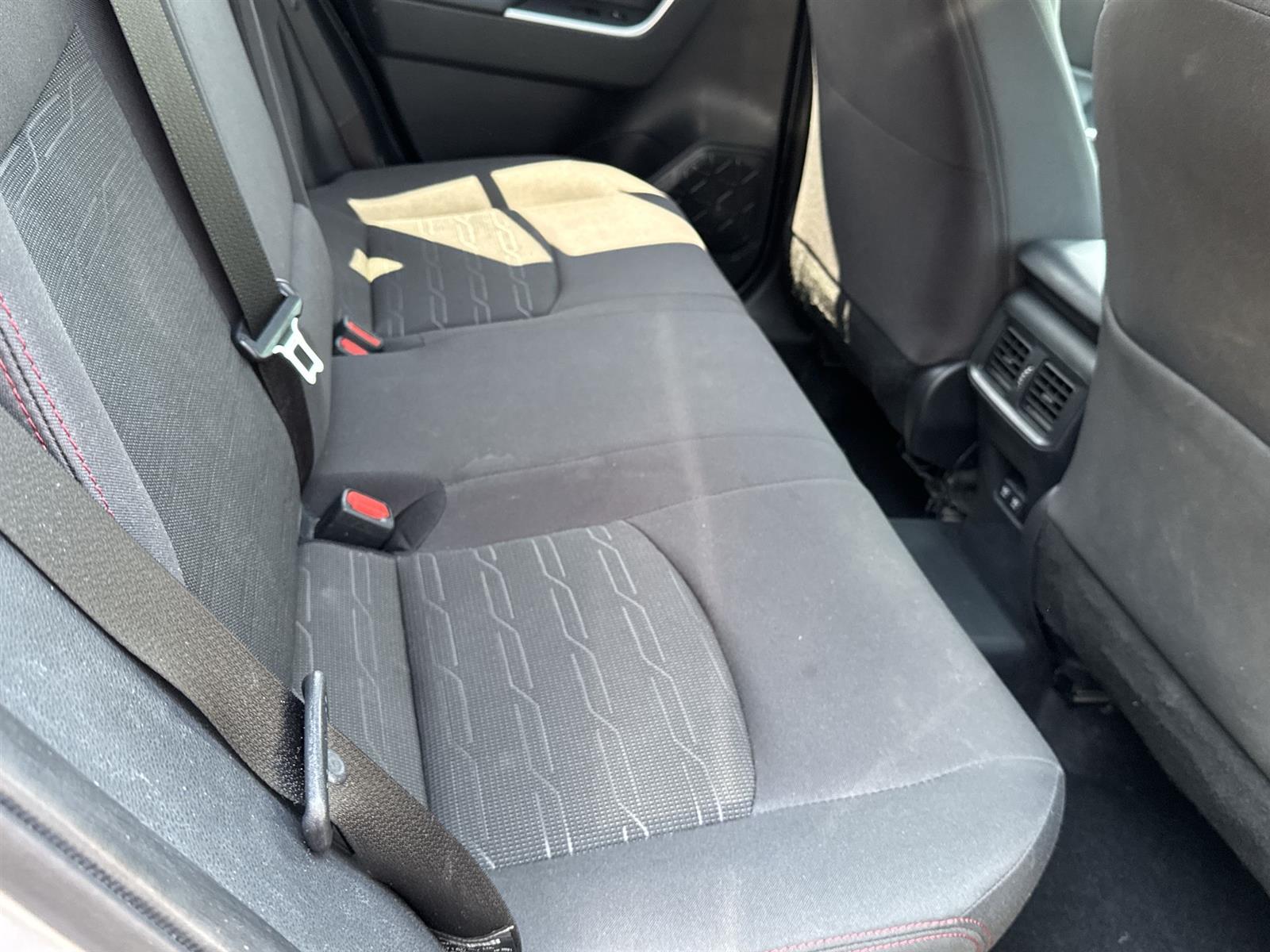 2021 Toyota RAV4 Prime SE 16