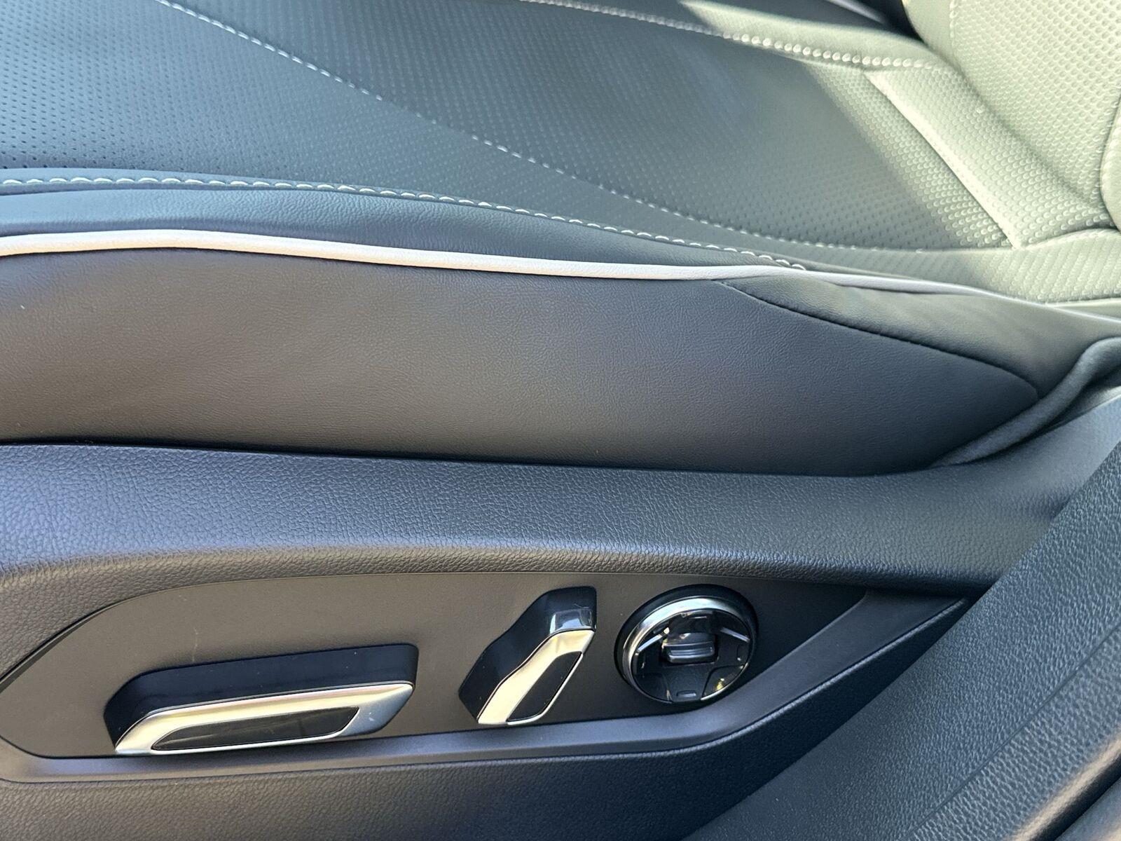 Thumbnail: 2026 Acura RDX - 15