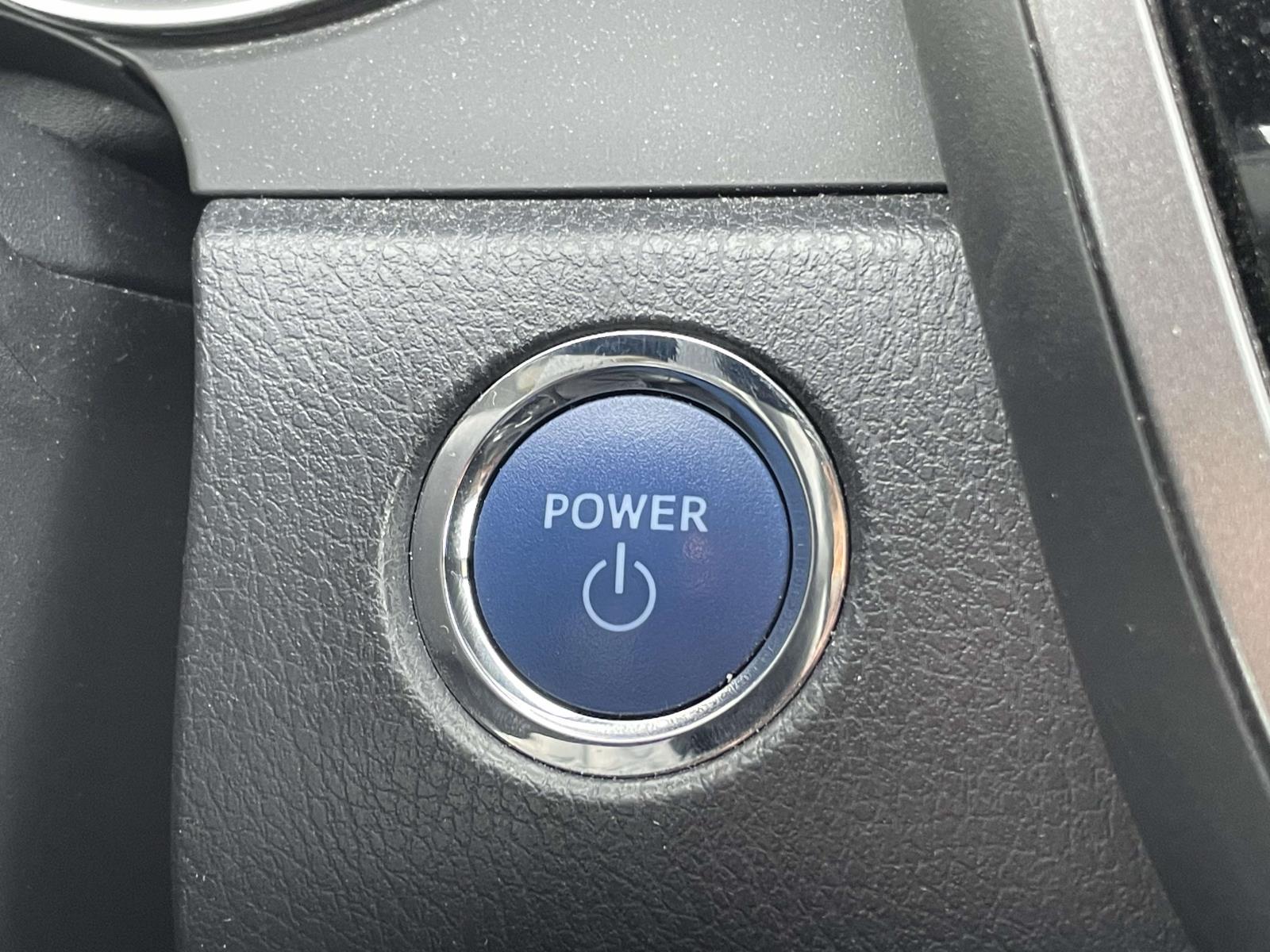 Thumbnail: 2022 Toyota Camry - 22